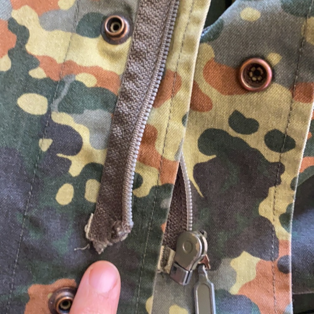Authentic German Military army jacket green brown small to medium - Picture 10 of 14